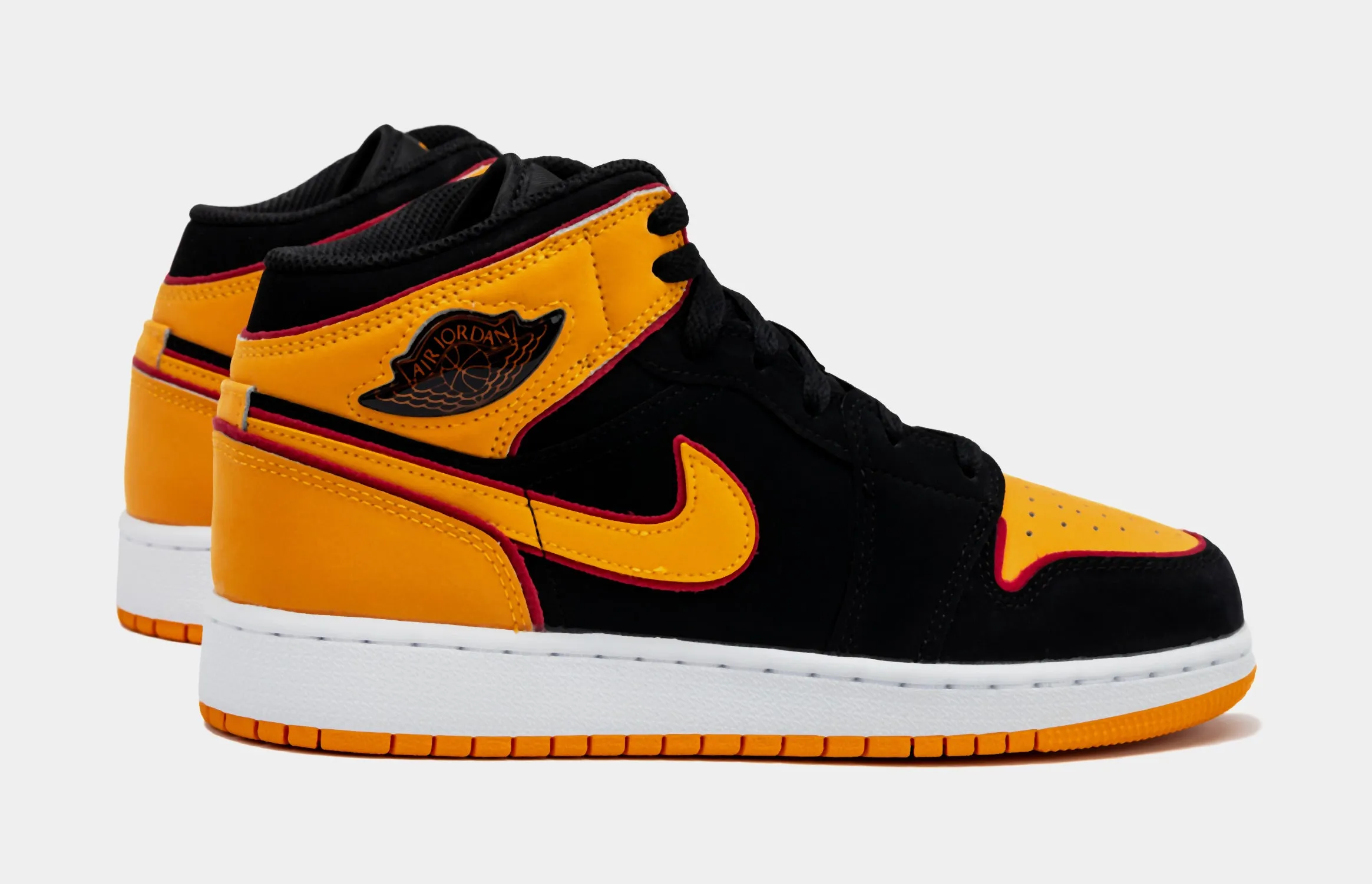 Air Jordan 1 Retro Mid SE Vivid Orange Grade School Lifestyle Shoes (Vivid Orange/Black)